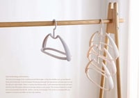 Expanding Garment Hangers Image 2