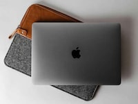 Dual-Material Laptop Cases Image 5
