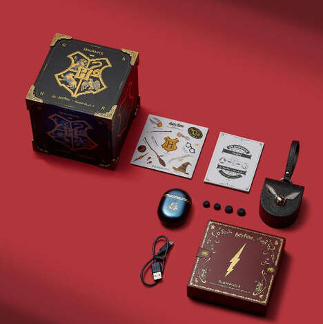 Wizard-Themed Dynamic Earbuds