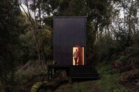 Minuscule Sustainable Rainforest Cabins Image 2