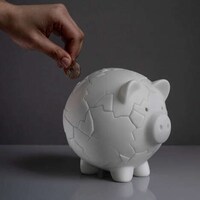 Kintsugi-Inspired Piggy Banks Image 2