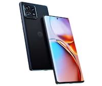Curvaceous Flagship Smartphones Image 1
