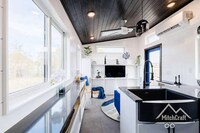 Capaciously Compact Houses Image 7