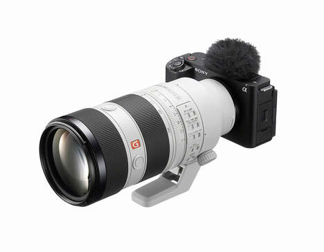 Compact Vlogging Cameras