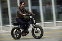 Moped-Mimicking eBikes Image 6