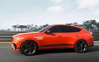 Lighting-Wrapped Concept Coupes Image 8