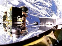 Artificial Meteor Shower Displays Image 1