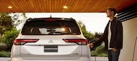 Muscular Hybrid SUVs Image 2