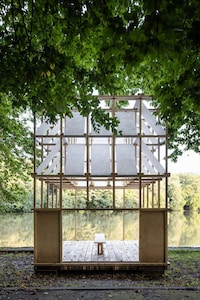 Lantern-Like Tea House Pavilions Image 2