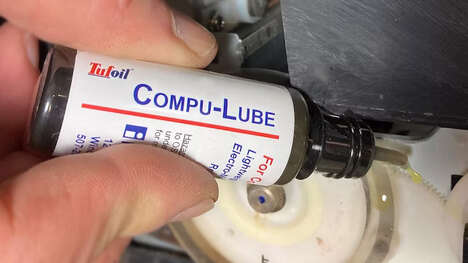 Oil-Dispensing Lubrication Packages