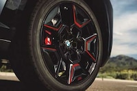 Monstrously Powerful Hybrid SUVs Image 5