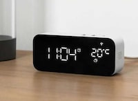 Connected Simplicity-Focused Clocks Image 1