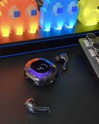 Crystal-Resembling Wireless Earbuds Image 4