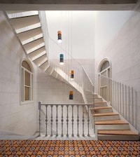 Intimate Artful Historic Hotels Image 2