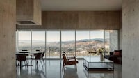 Sculptural Canteliver Concrete Houses Image 2