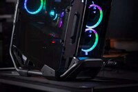 Elegant Open-Air PC Cases Image 4