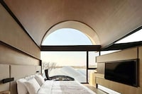 Riverside Scenic Calming Hotels Image 1