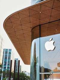 Timber-Clad Mumbai Tech Stores Image 3