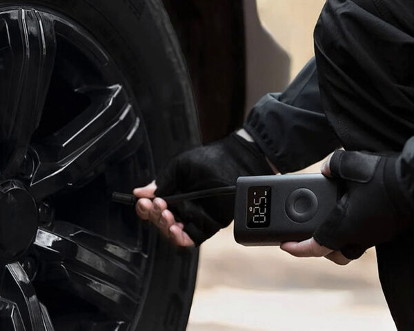 Smart-Designed Tire Inflators Image 2