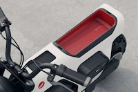 Swappable Battery Electric Motorcycles Image 5