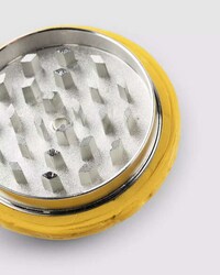 Macaron-Resembling Colorful Grinders Image 4