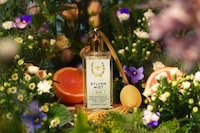 Aromatic Wearable Gins Image 1