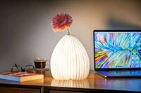 Origami-Inspired Vase Lamps Image 3