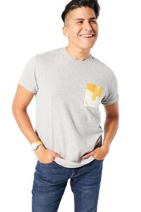 Sauce-Themed QSR Merch Image 5