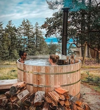 Off-Grid Wooden Hot Tubs Image 4