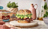 Seasoning-Topped Burger Buns Image 1