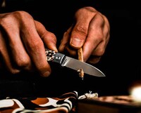 Collaborative Artistic Pocket Knives Image 3
