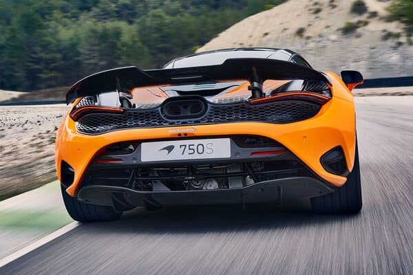 Lightweight High-Performance Supercars Image 2