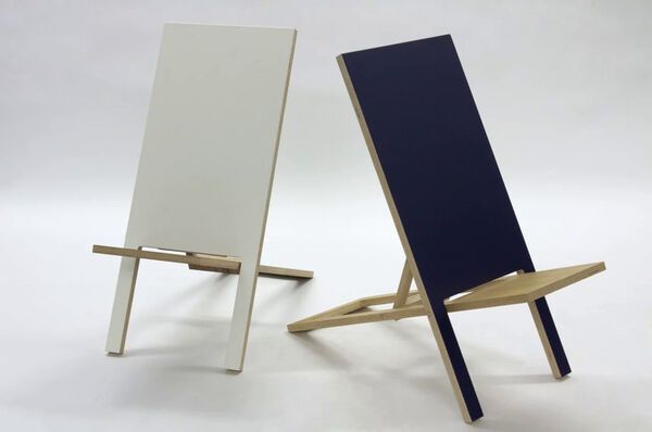 The 'Pad' transforms from a simple flat wooden slab to a complete folding  chair! - Yanko Design