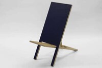 Ultra-Minimalist Folding Chairs Image 3