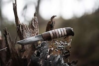 Reindeer-Honoring Knife Designs Image 2