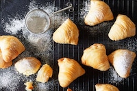 Frozen Ricotta-Stuffed Pastries Image 3