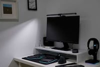 Strain-Reducing Monitor Lights Image 1