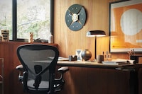 Streetlamp-Inspired Workstation Lamps Image 1