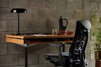 Streetlamp-Inspired Workstation Lamps Image 3