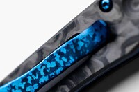 Ultra-Luxe Pocket Knives Image 4