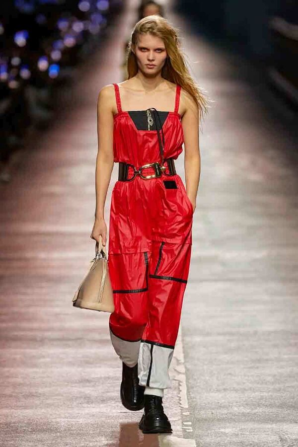 On-the-Road Fashion Shows