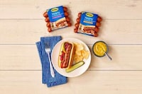Bun-Length Turkey Sausages Image 1