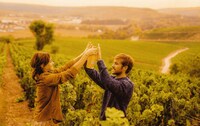 Actress-Backed Chablis Gins Image 3