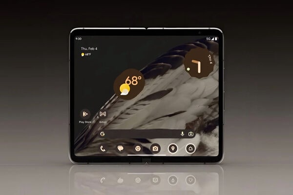 Deluxe Dual-Screen Smartphones Image 2