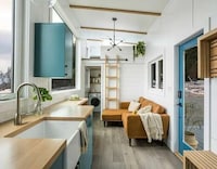 Contemporary Coastal Tiny Homes Image 2