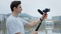 Shapeshifting Photography Tripods Image 4
