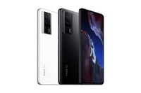 Luxe Liquid-Cooled Smartphones Image 6