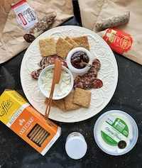 Collaborative Charcuterie Kits Image 1