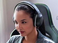 Dual-Wireless Gamer Headsets Image 2