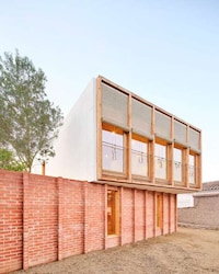 Red-Brick Raised Timber Homes Image 3